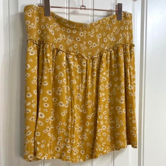 Yellow Daisy Skirt - Picture 1 of 3